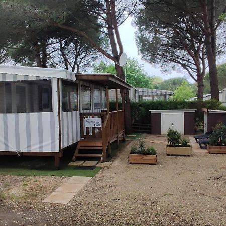 Hotel Au Bonheur Des Landes Gastes Exterior foto